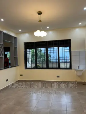 Furnished 6bdrm House in Bwebajja Corporate, Central Division for sale