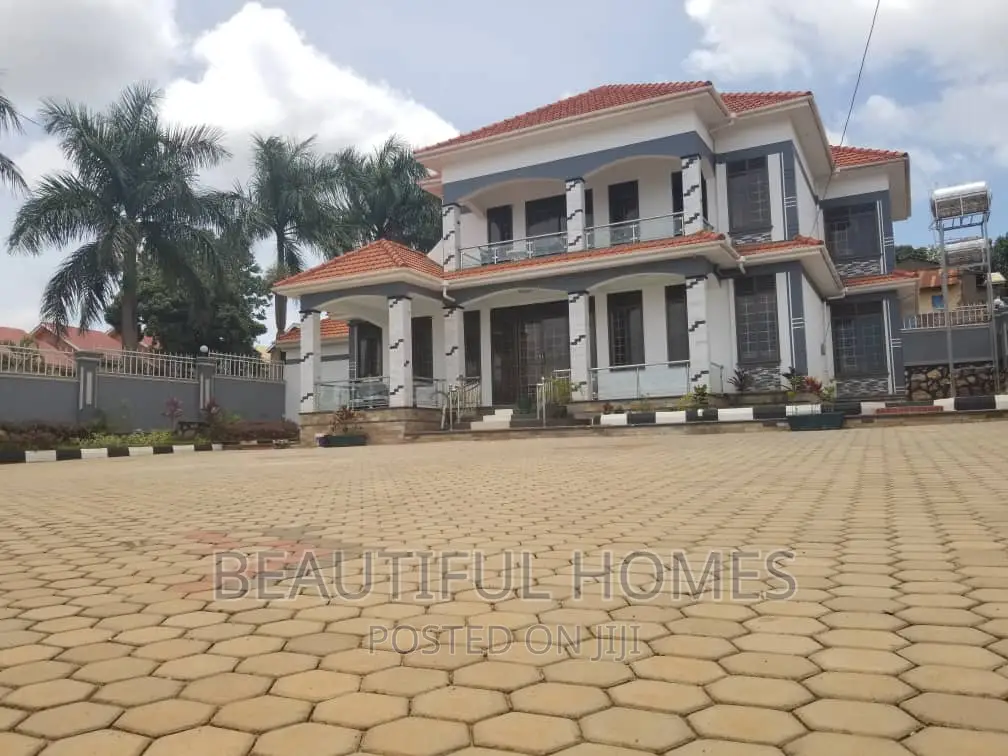 Furnished 5bdrm Duplex in Kajjansi Entebbe, Central Division for sale