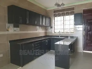 Furnished 5bdrm Duplex in Kitenda Entebbe Road, Central Division