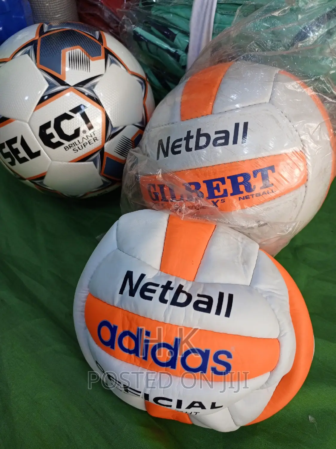 Tube Adidas Netball (Size 5)