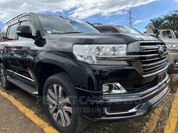 Toyota Land Cruiser V8 ZX 2016 Black in Central Division