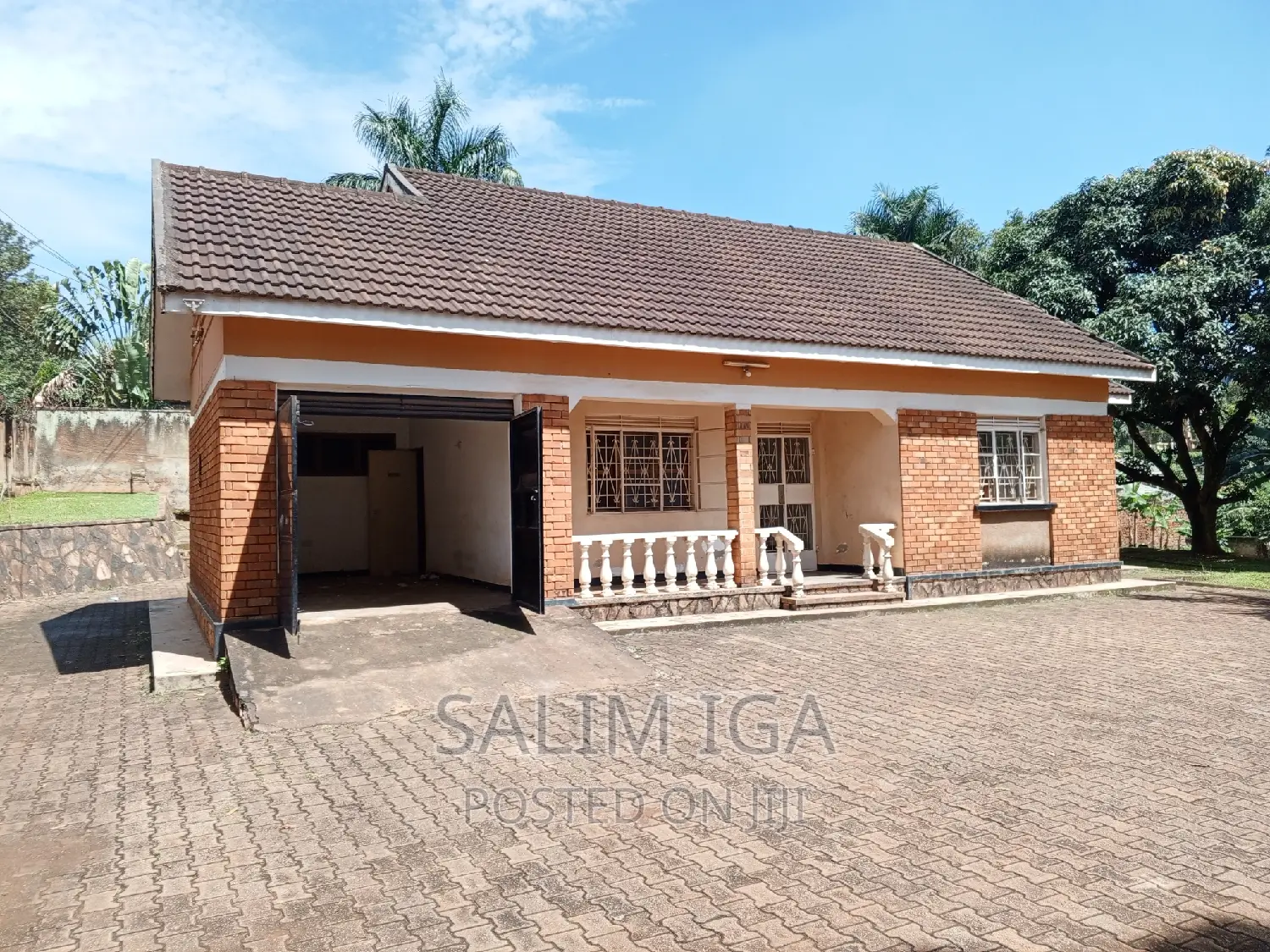 3bdrm Bungalow in Kololo Property, Central Division for rent