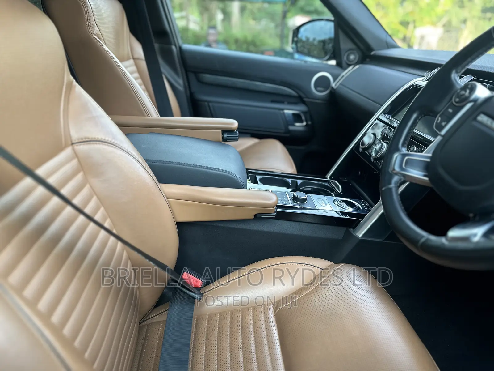 Land Rover Discovery 2019 Gray