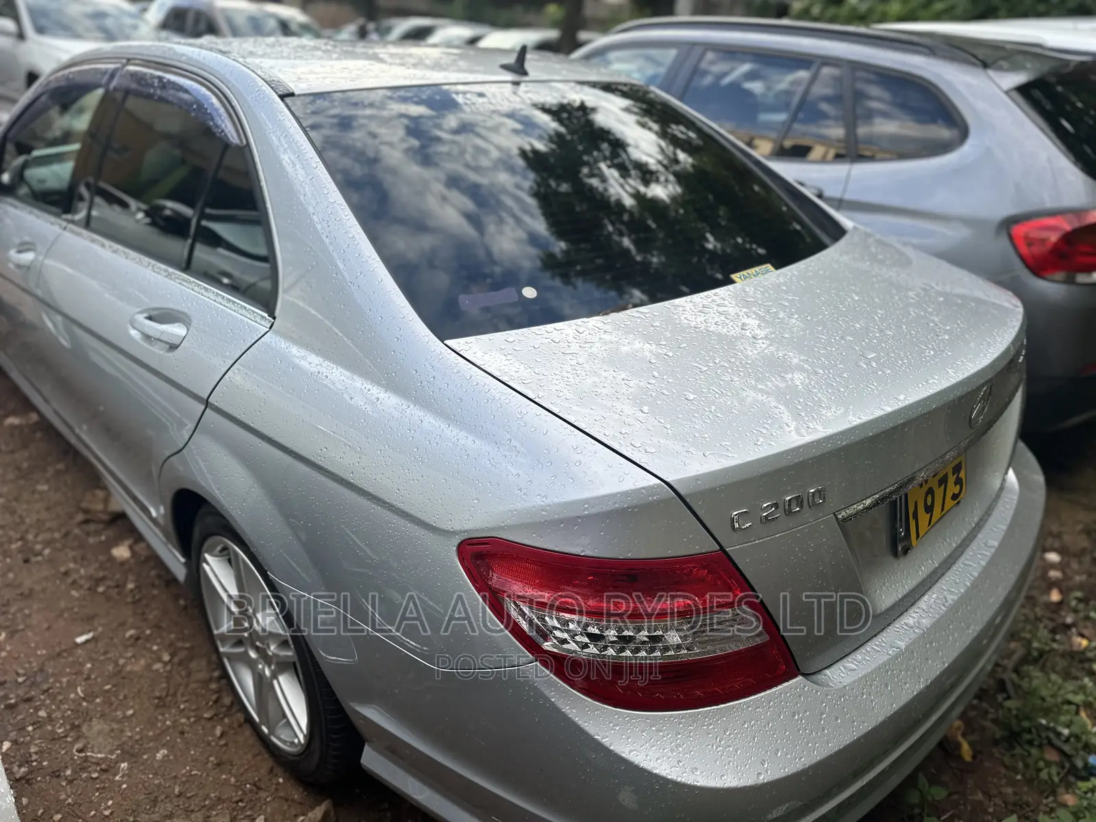 Mercedes-Benz C200 2011 Silver