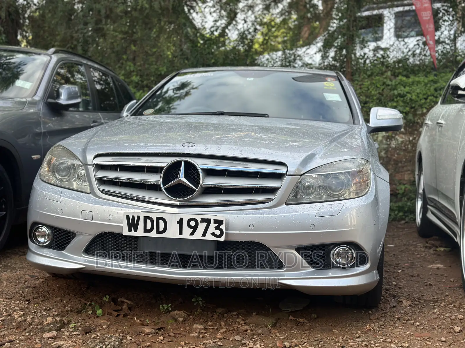 Mercedes-Benz C200 2011 Silver