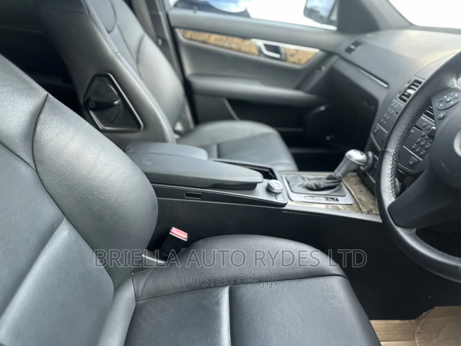 Mercedes-Benz C200 2011 Silver