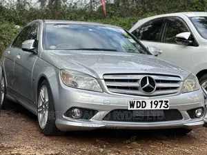 Mercedes-Benz C200 2011 Silver