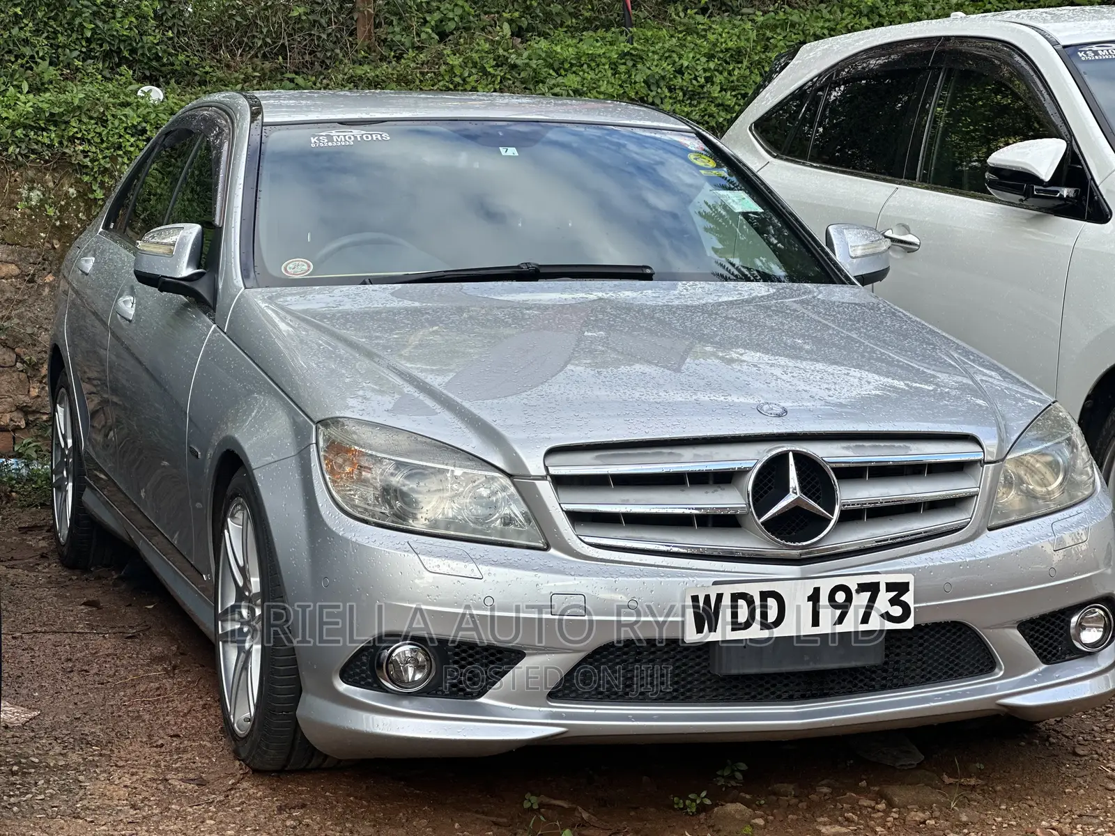 Mercedes-Benz C200 2011 Silver