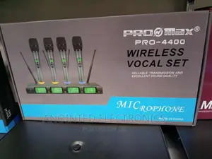Original Microphone With a 4 Wireless Mics