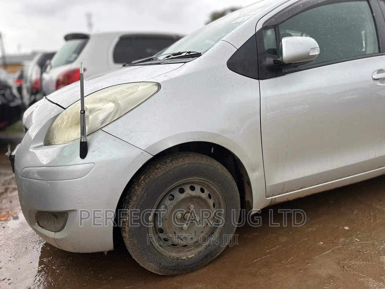 Toyota Vitz 1.3 AWD 5dr 2009 Blue