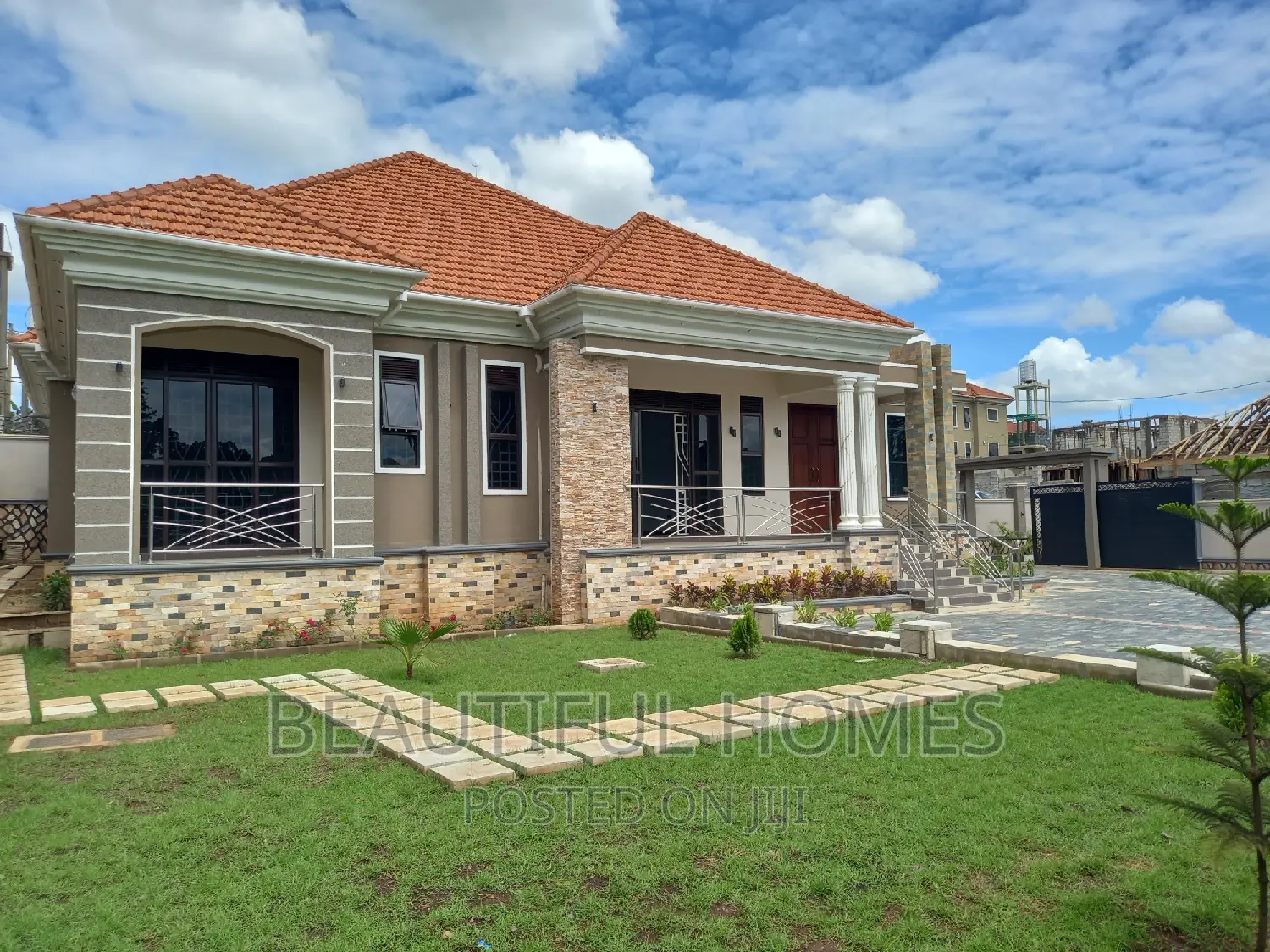Furnished 5bdrm House in Kira Spacious Home for sale