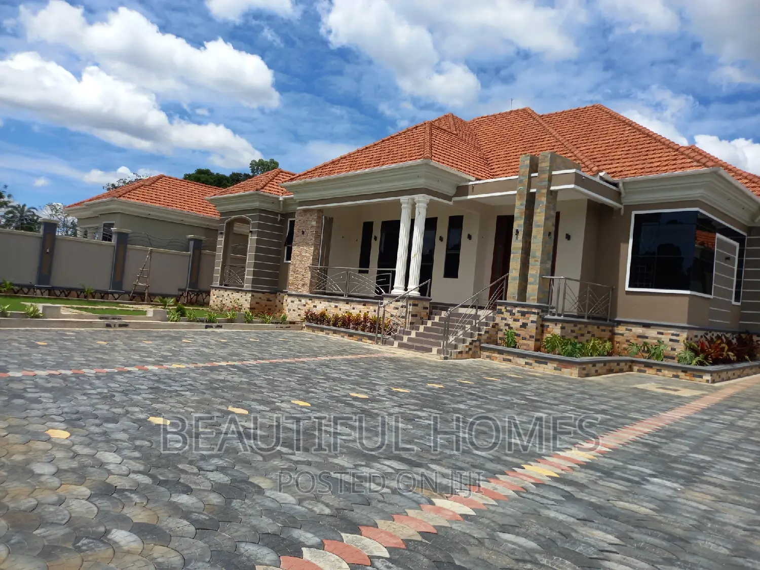 Furnished 5bdrm House in Kira Spacious Home for sale