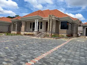Furnished 5bdrm Mansion in Kira First Class for sale