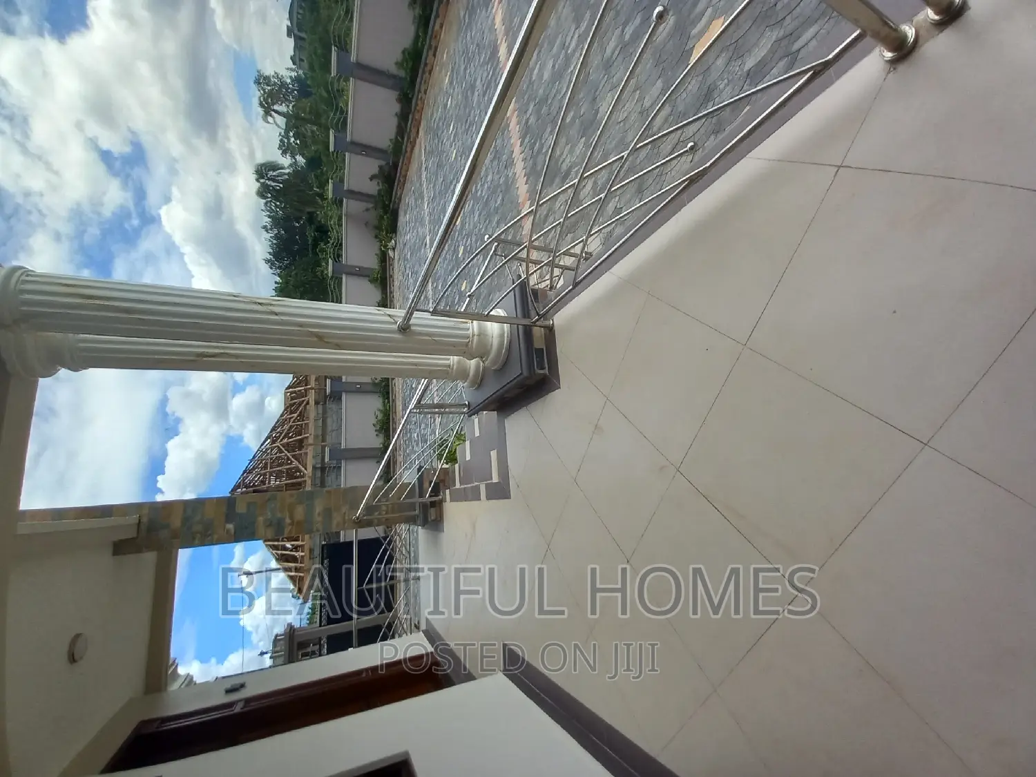 Furnished 5bdrm Bungalow in Kira for sale
