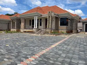 Furnished 5bdrm Bungalow in Kira for sale