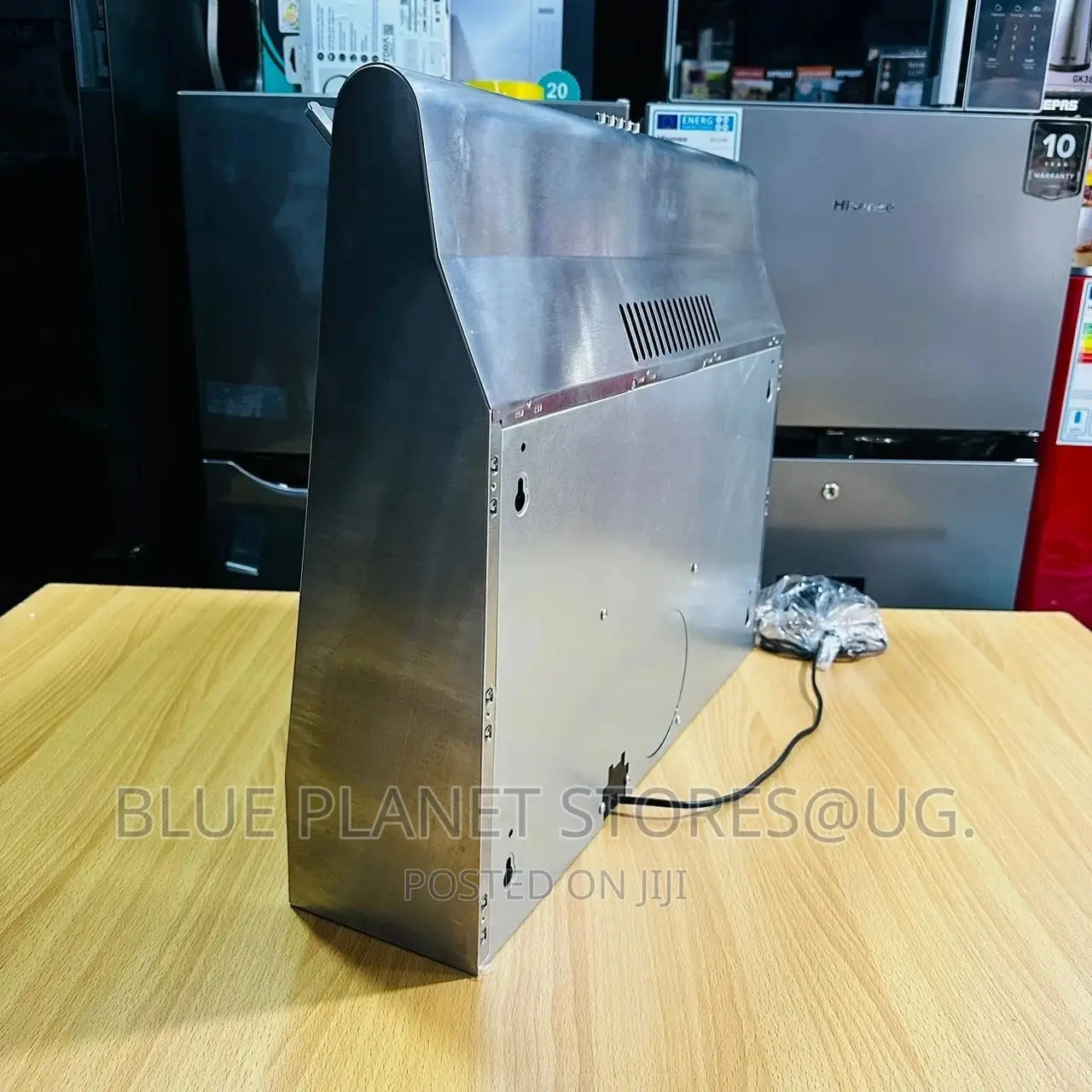 Hisense "60cm" Chimney/Cooker Hoods \\ 71.5w \\ Hho60pass