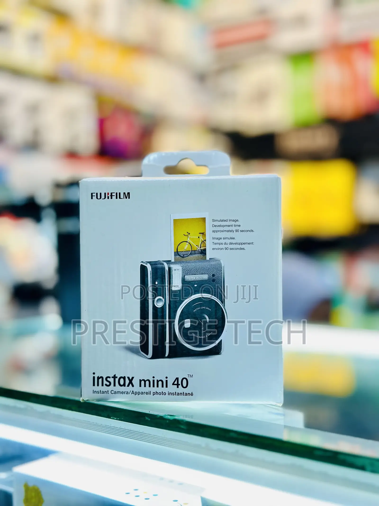 Fujifilm Instax Mini 40 Instant Camera / Polaroid Camera