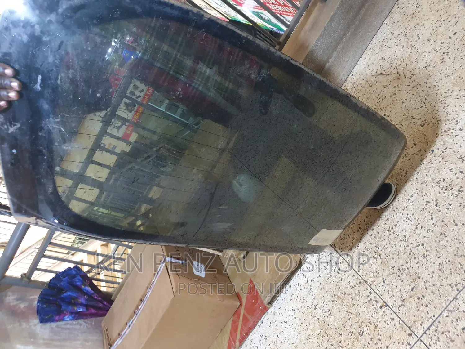 Back Door Mirror/ Windscreen Ipsum and Gaia