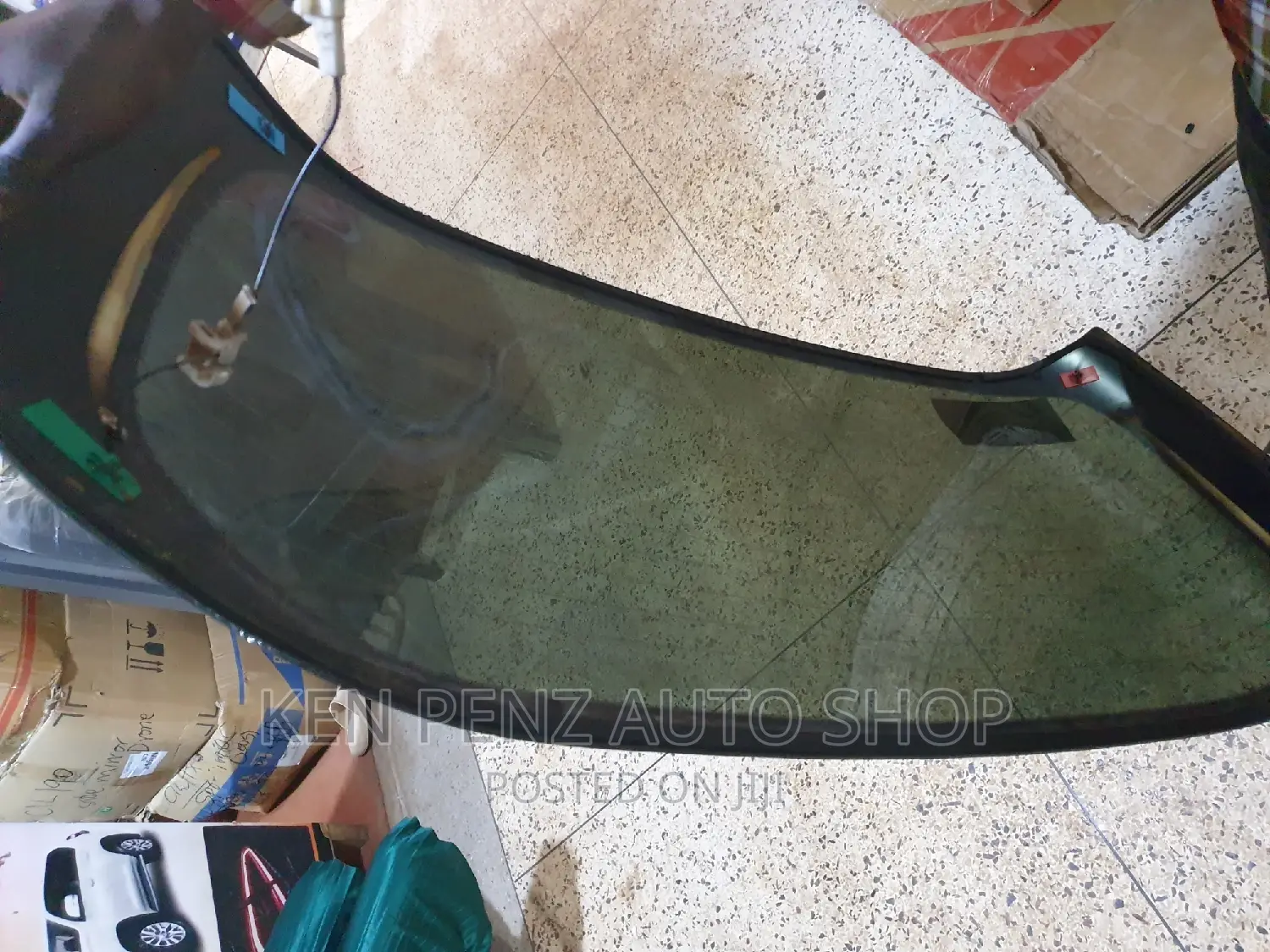 Back Door Mirror/ Windscreen Ipsum and Gaia