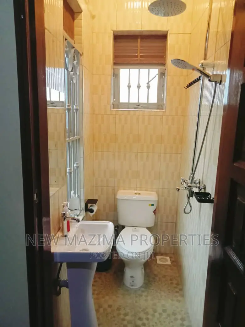 Furnished 3bdrm Bungalow in After Munyonyo In, Central Division