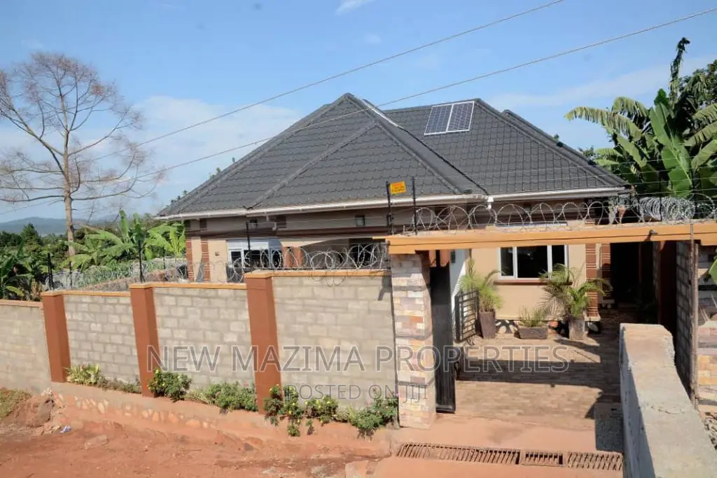 Furnished 3bdrm Bungalow in After Munyonyo In, Central Division