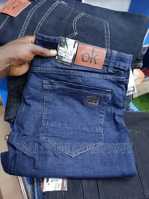 Men Stretching Jeans Size 40 42
