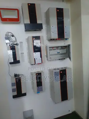 Photo - Felicity MPPT Charge Controller 30a