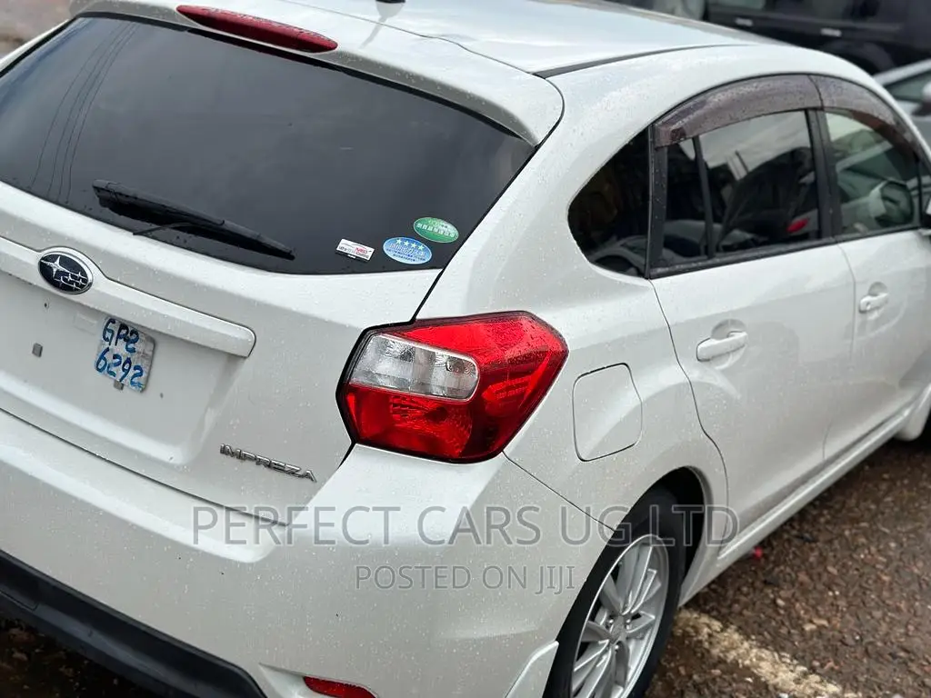 Subaru Impreza 1.6 Sport 2012 Off white