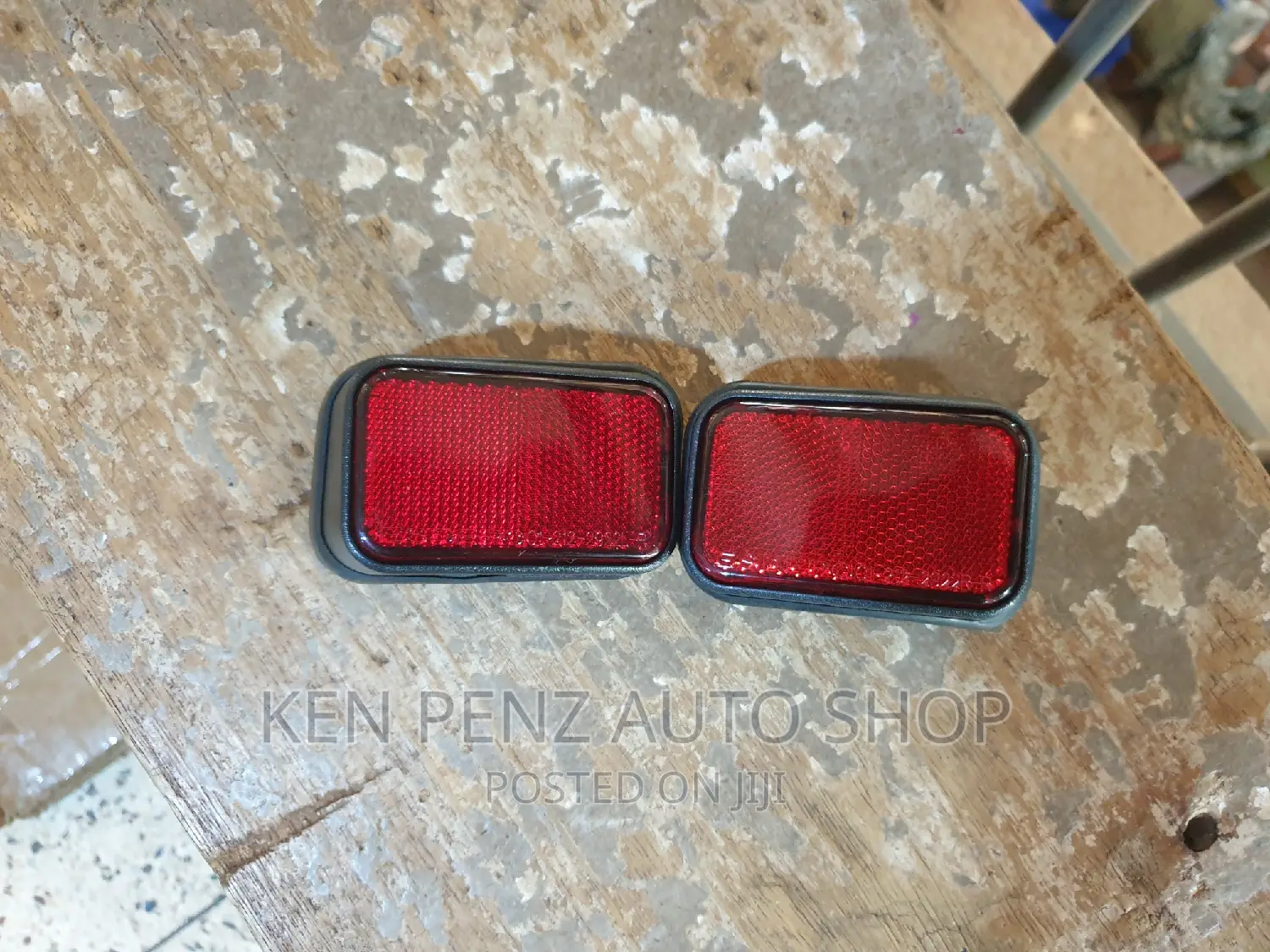 Hillux Kangaroo Reflectors ( Rear Bumper Reflectors)