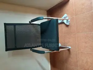 Mesh Visitors Chair