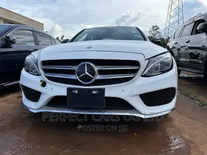 Mercedes-Benz C200 2014 Off white