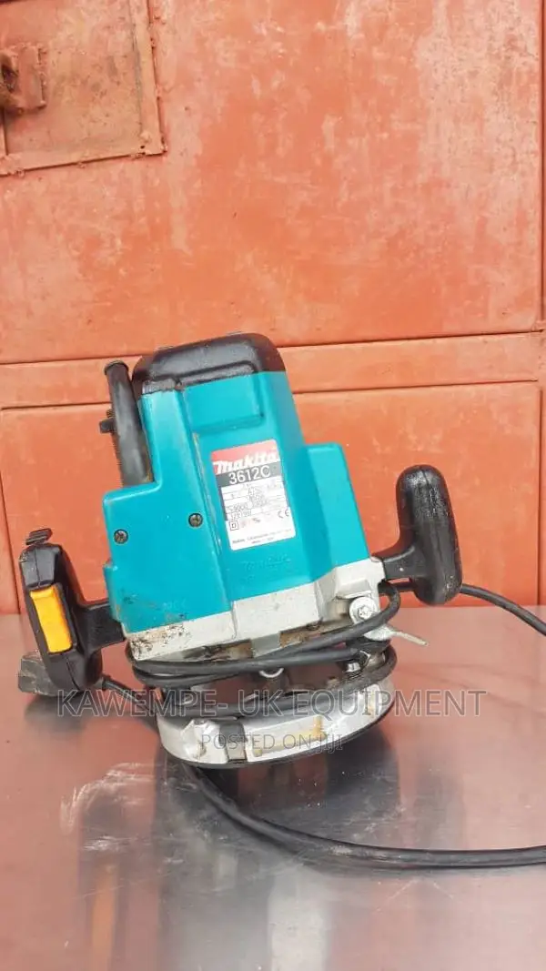 Makita (240V) 1850W 1/2in Router (UK Industrial Grade Model)