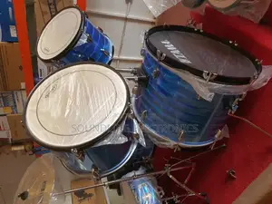 Tama Drum Set