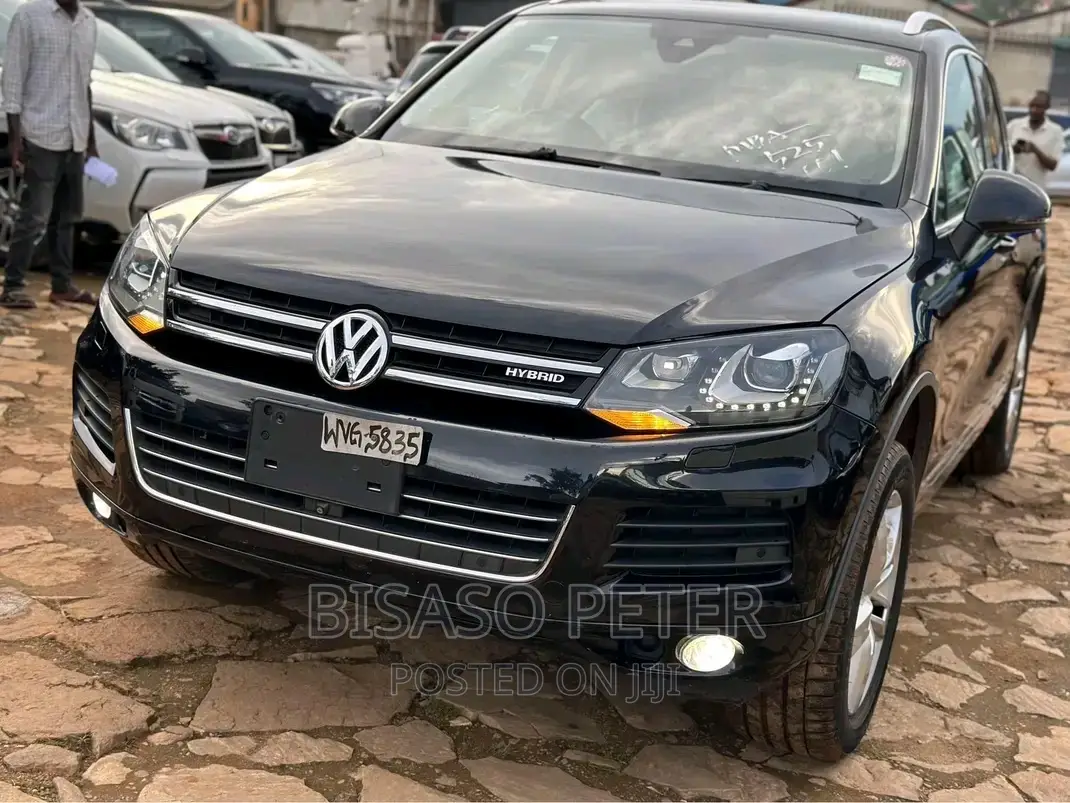 Volkswagen Touareg Hybrid 2013 Black