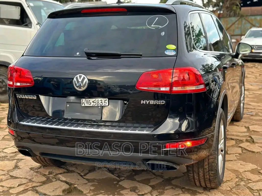 Volkswagen Touareg Hybrid 2013 Black