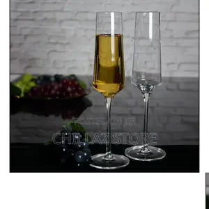 Champagne Flutes Crystal Glasses.