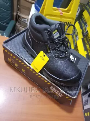 Safety Jogger (Safety Shoes)