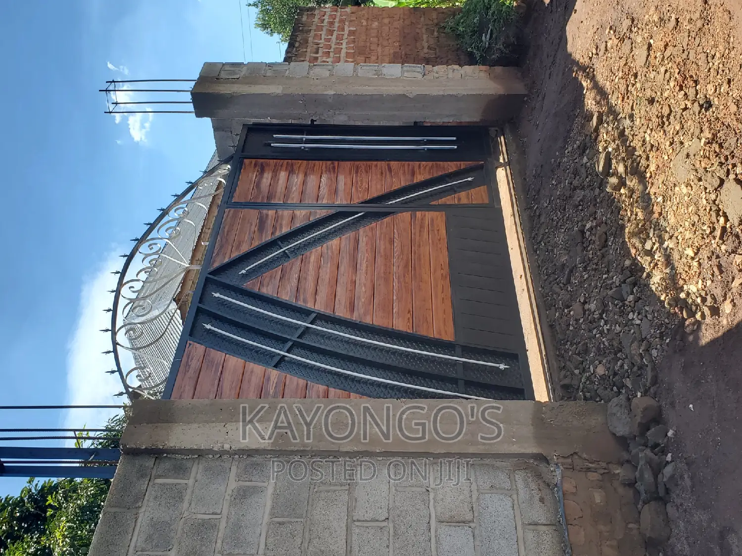 Installed Sliding Gate