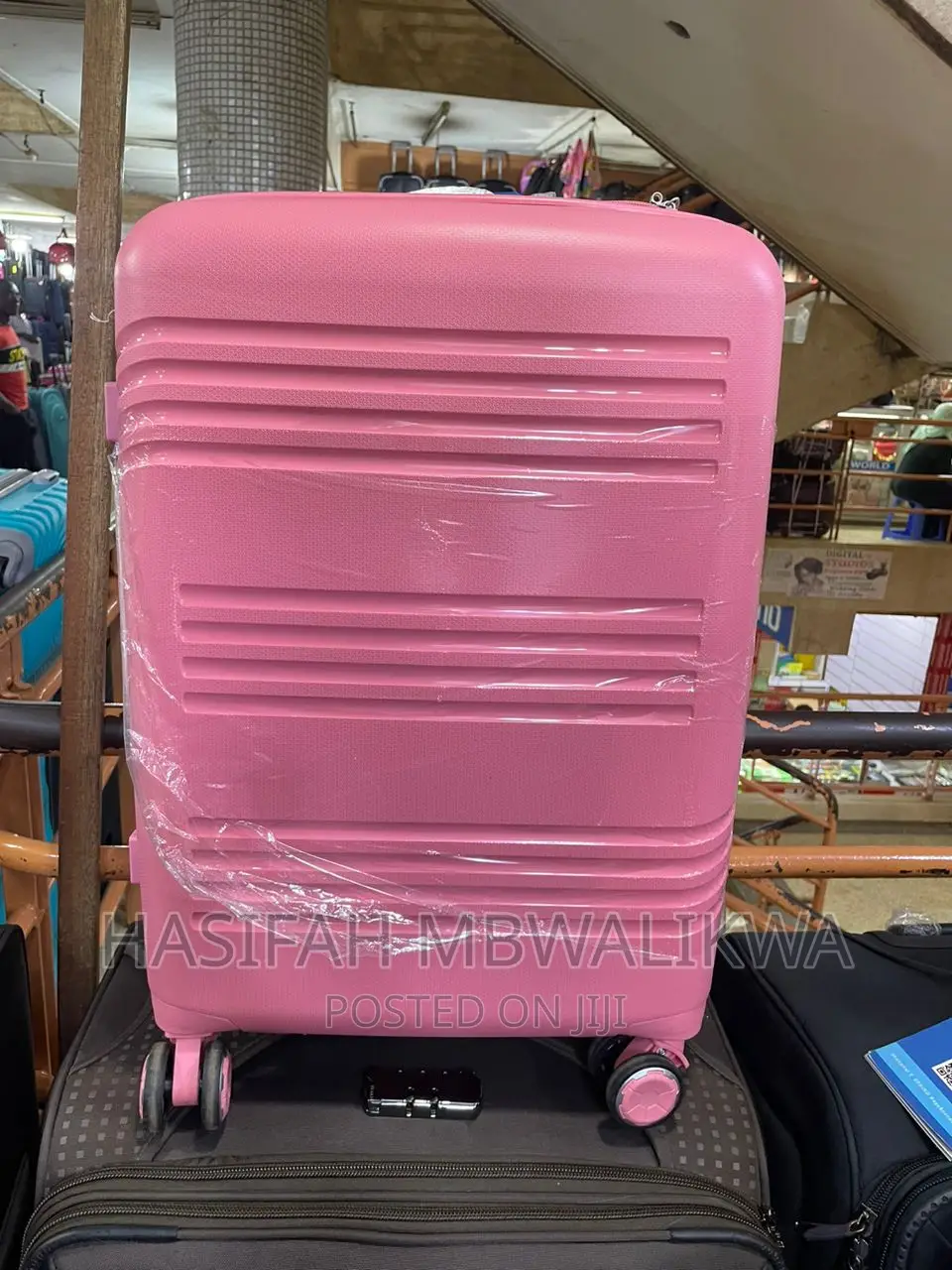 Travel Suit Cases- A Set of 3 PCS