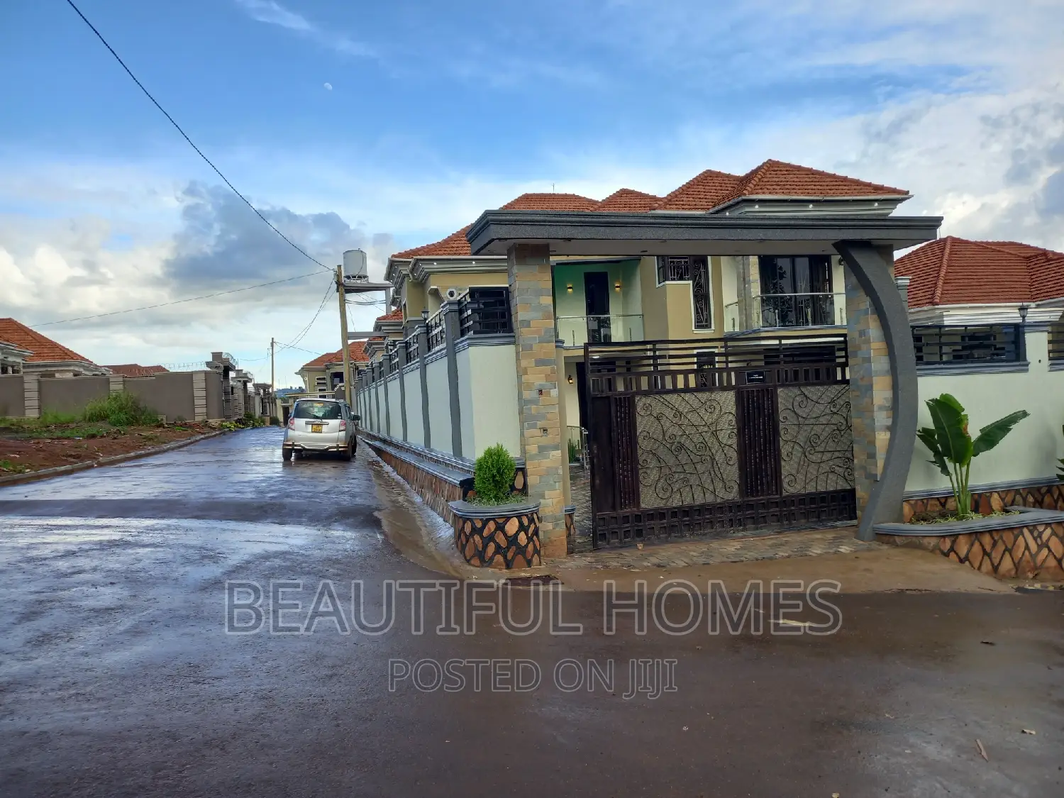 Furnished 6bdrm Duplex in Kira Mamerito Road for sale