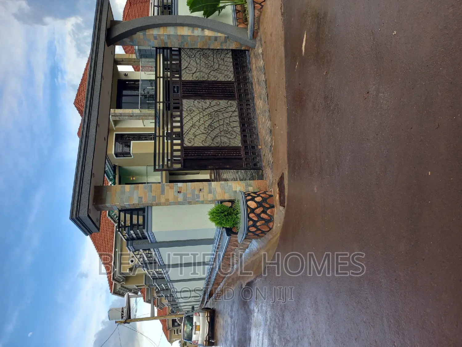 Furnished 6bdrm House in Kira Ministers for sale