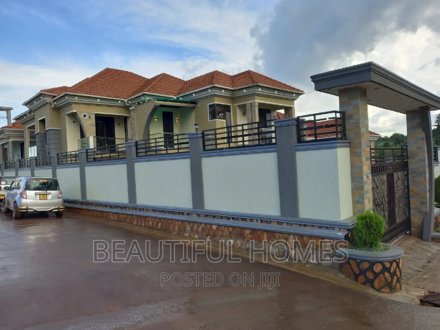 Furnished 6bdrm Mansion in Kira Five Star for sale