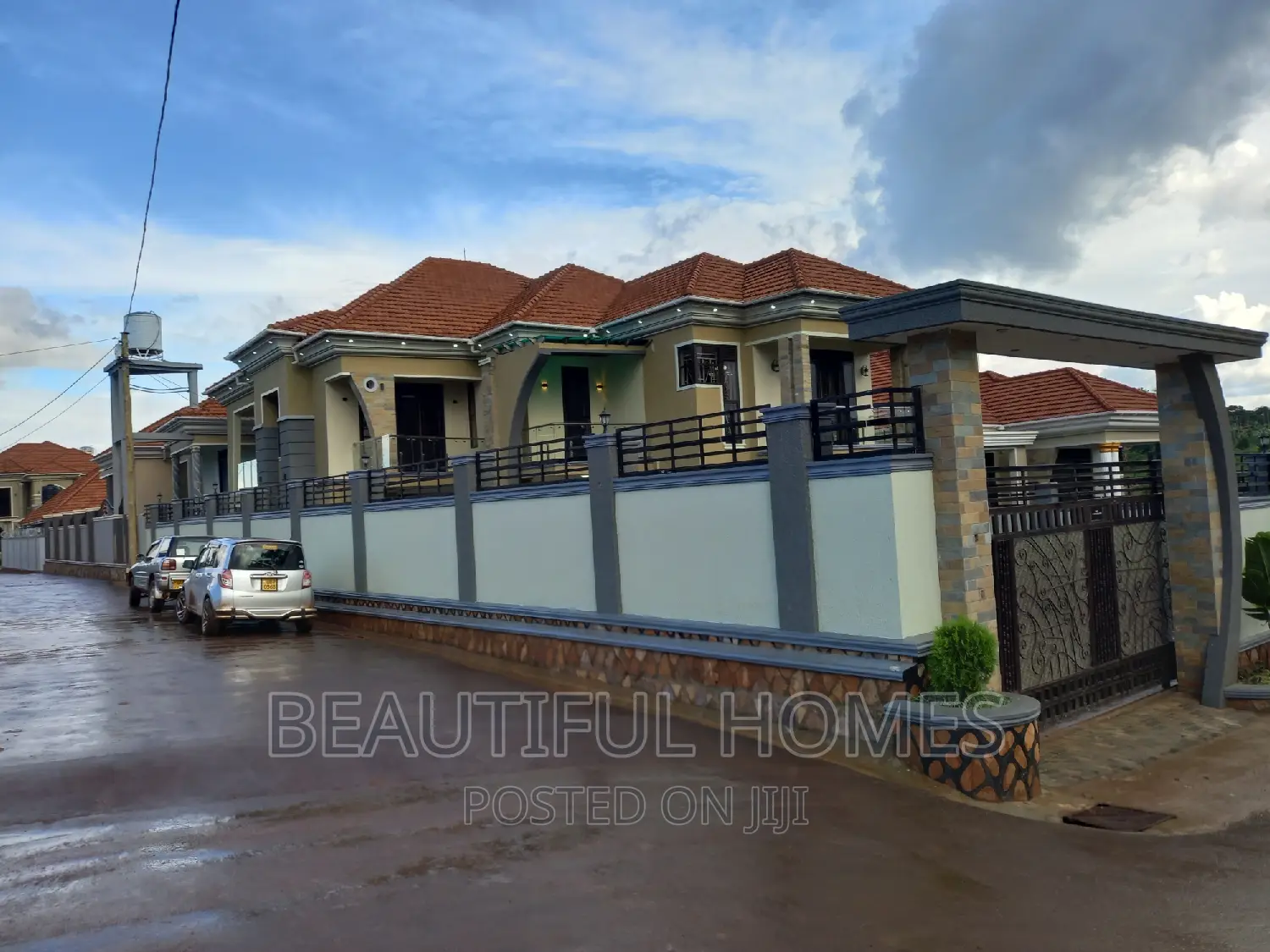 Furnished 6bdrm Mansion in Kira Five Star for sale