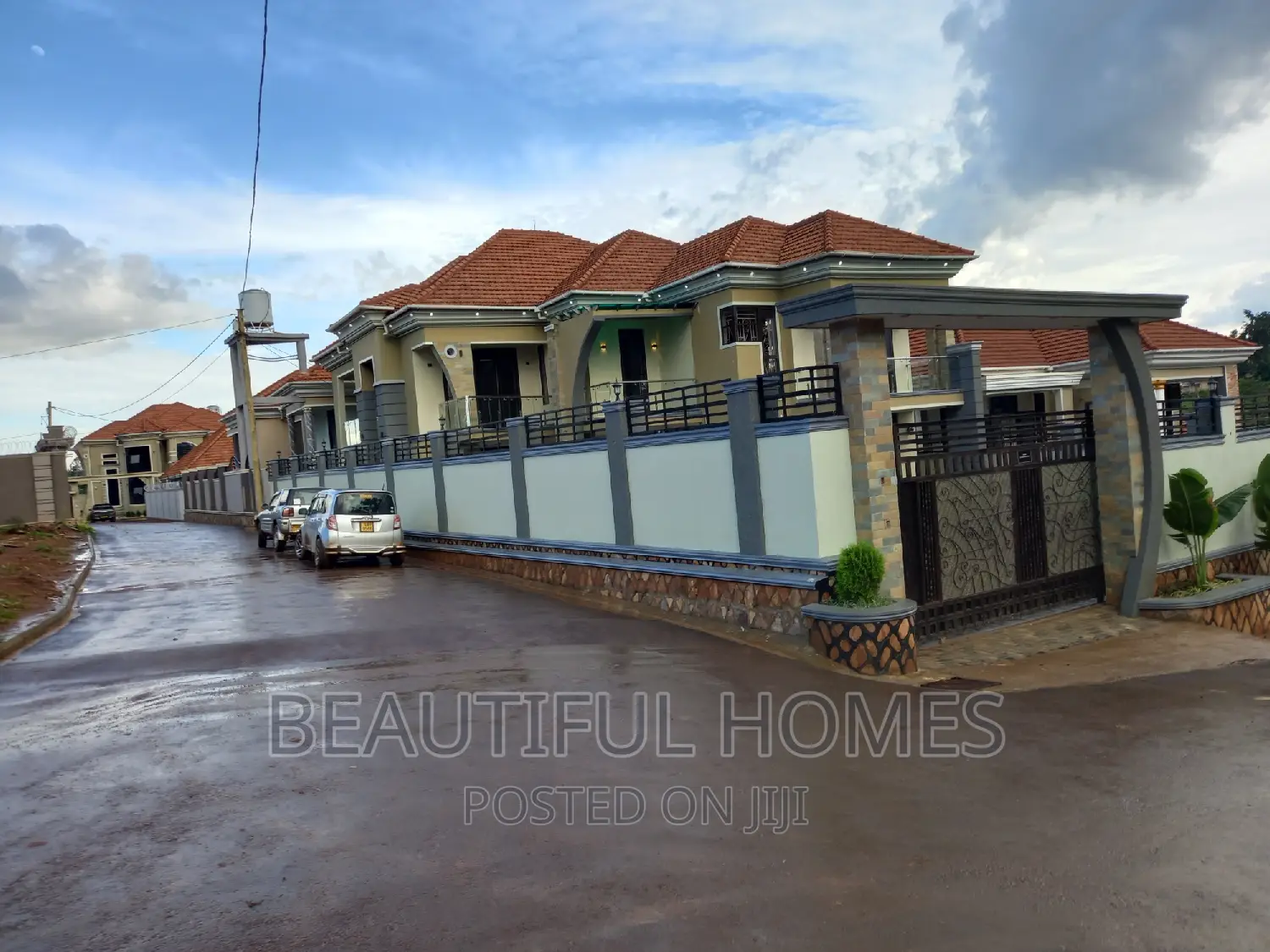 Furnished 6bdrm Mansion in Kira Five Star for sale