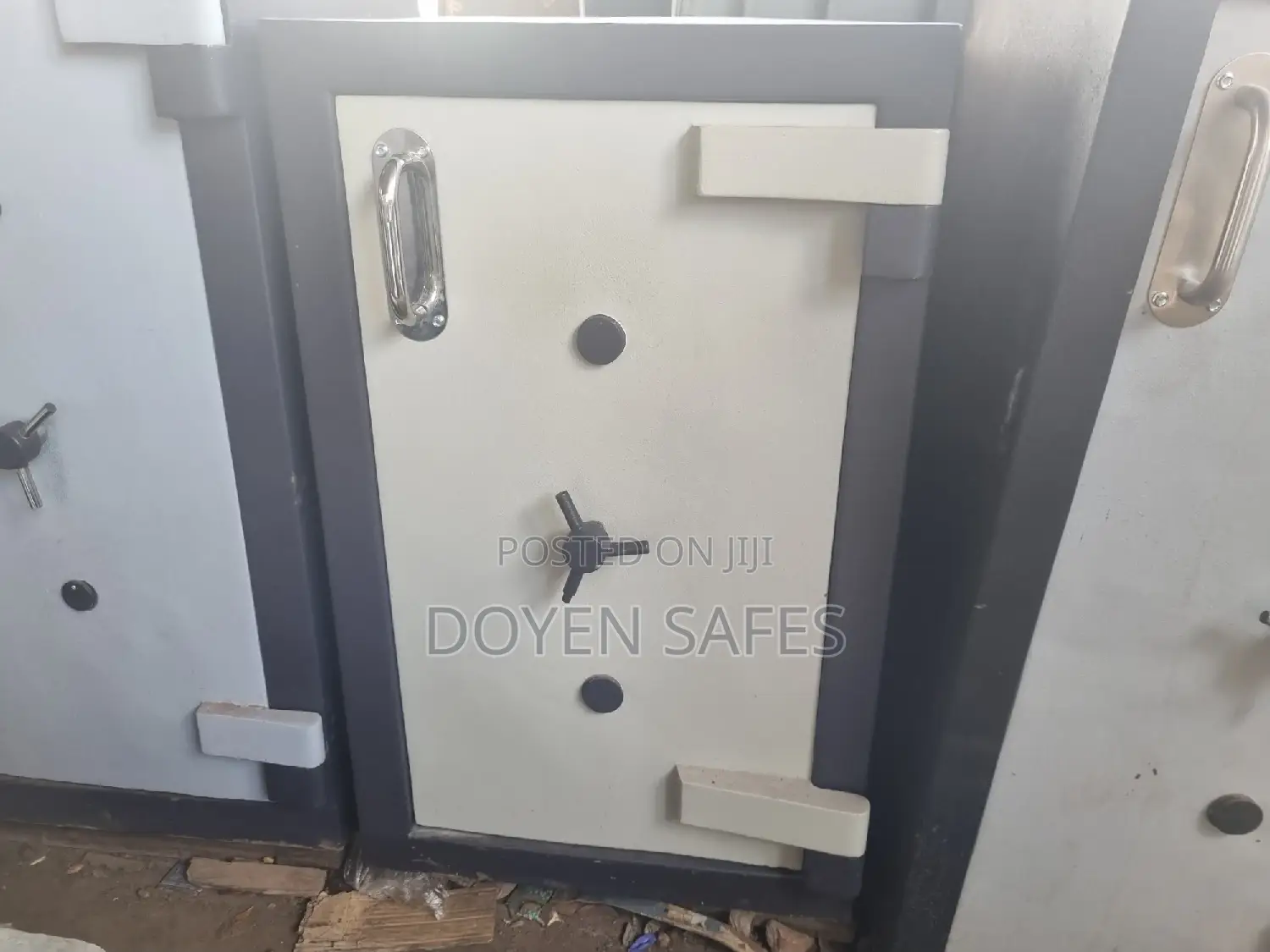 Mini Bank Vaults 700kgs Antitheft