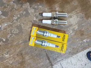 NGK G - Power Spark Plugs