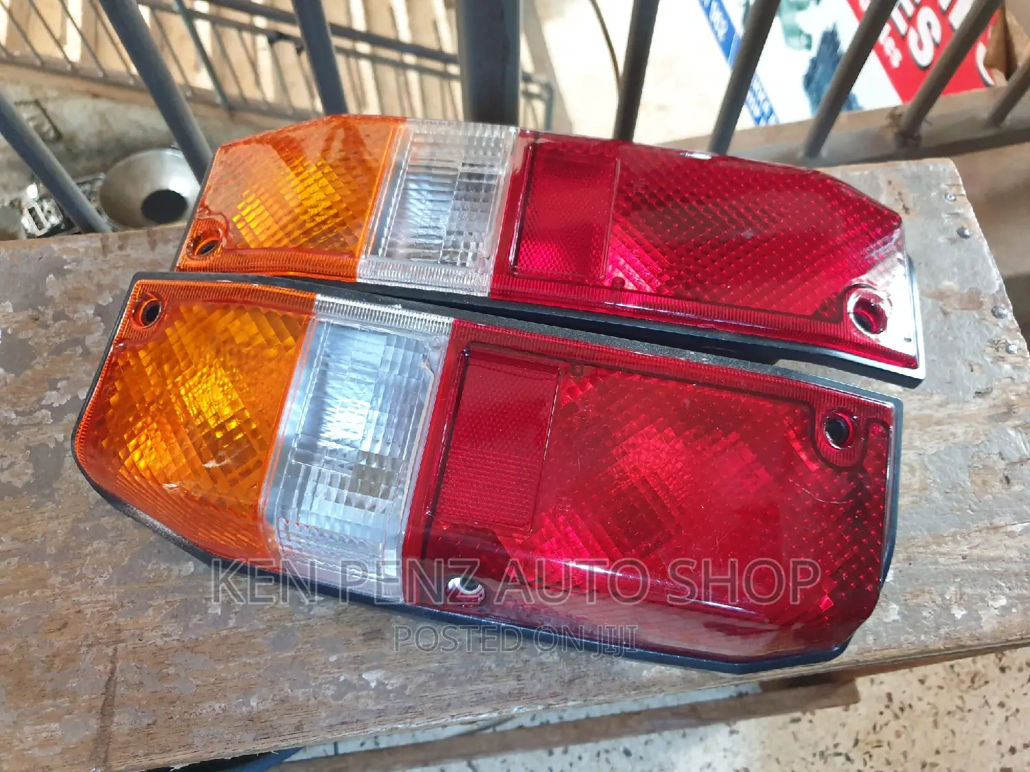 Taillamps Landcruiser 75 (1985-1999) (Kagongo)