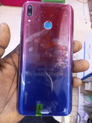 Photo - Huawei Y9 2019 128 GB Purple