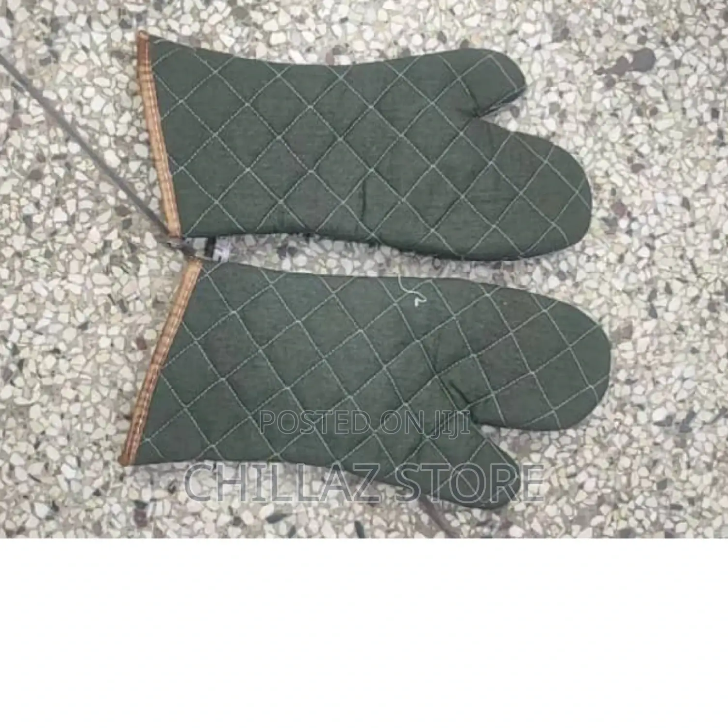 1 Pair Oven Mitts Heat Resistant Kitchen Gloves.