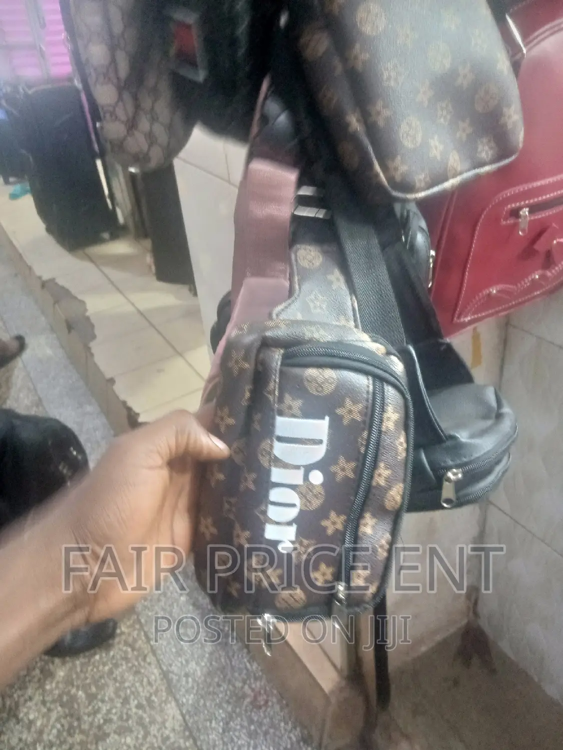 Vip Classy Waist Bag.(Pink)